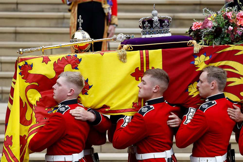Queen Elizabeth II’s Reign Ends as State Crown, Orb, Scepter Are Removed From Coffin During Committal Service