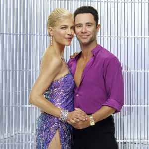 Selma Blair and Sasha Farber Dancing With the Stars Season 31 Premiere 1st Scores Revealed