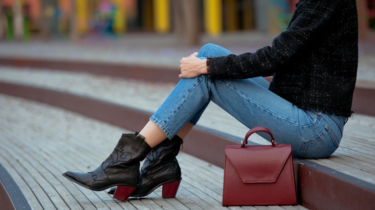 Skinny-Jeans-Stock-Photo