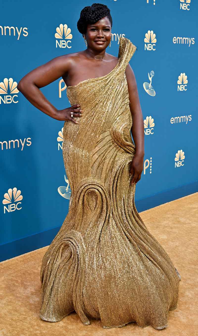 Emmys 2022 'Ted Lasso' Cast Walks Red Carpet at 2022 Emmys: Photos Sarah Niles
