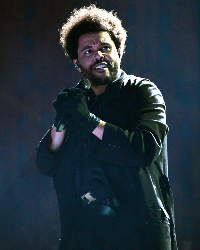 The Weeknd Stops Concert Mid-Show After Losing His Voice: 'I Can't Give You the Concert I Want to Give You'