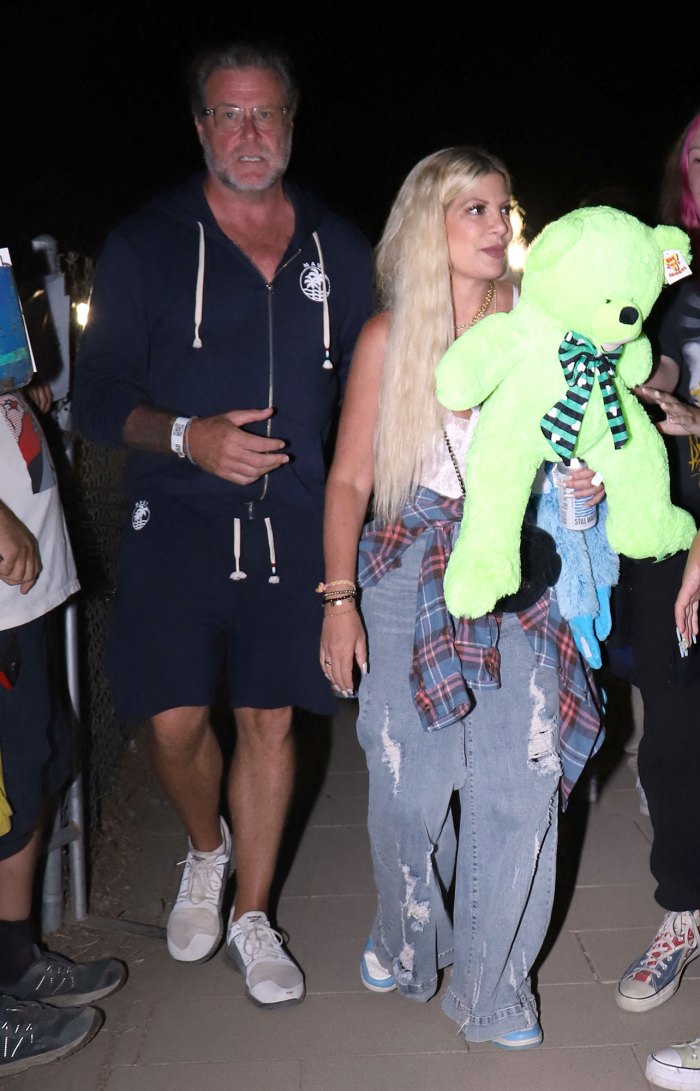 Tori Spelling and Dean McDermott Make Rare Public Appearance Together in Labor Day Weekend Outing Inline