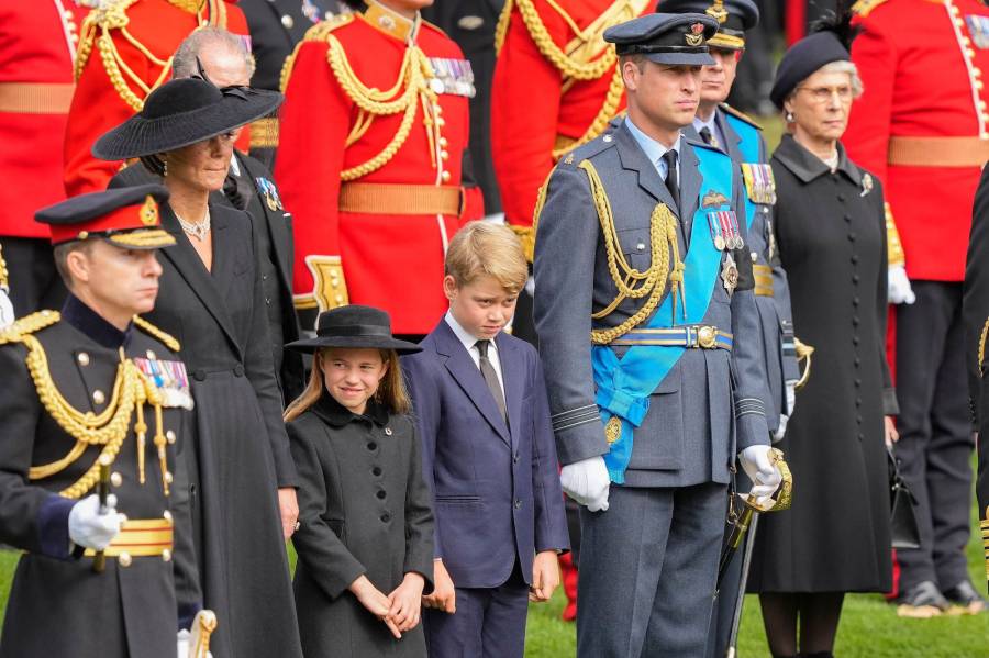 Prince-William-Princess-Kate-Kids-Funeral