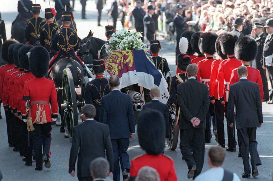 William and Harry Walk Behind Queen Coffin Almost 25 Years to the Day After Princess Diana's Funeral 7