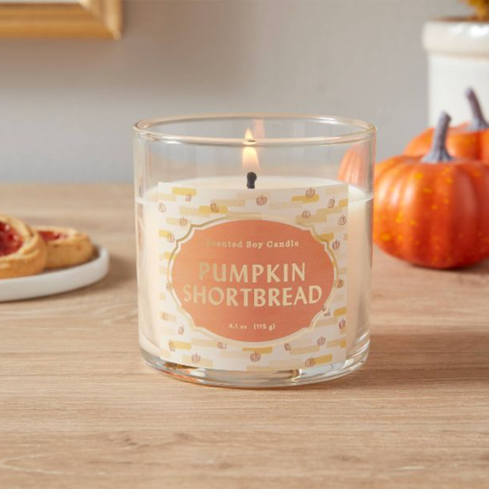 pumpkin shortbread candle