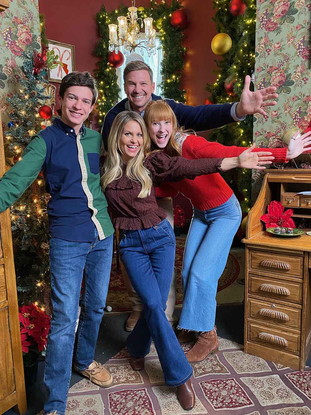 A-Christmas...Present-CandaceCBure-Marc-Blucas