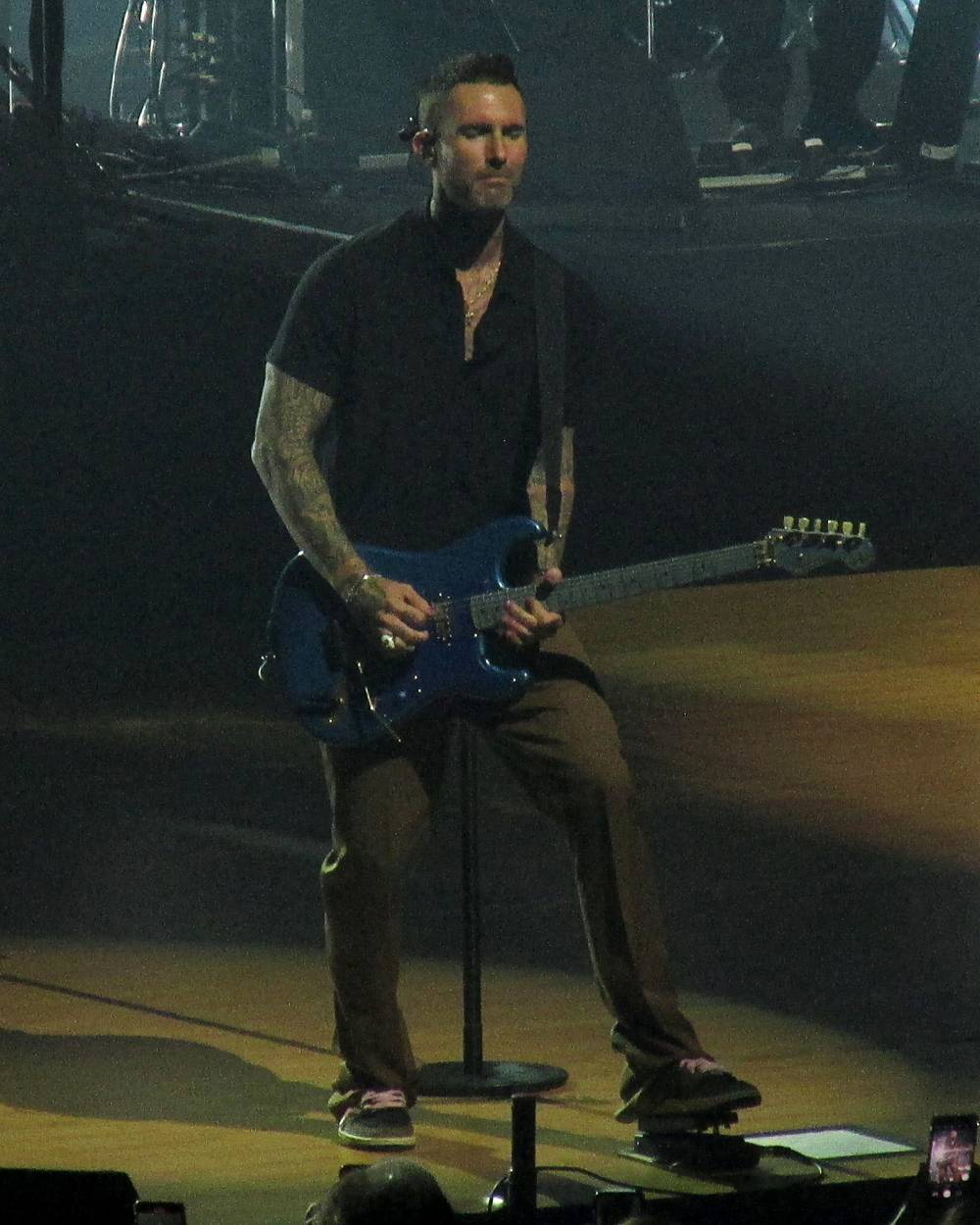 Adam Levine Makes 1st Public Appearance, Performs With Maroon 5 After Scandal