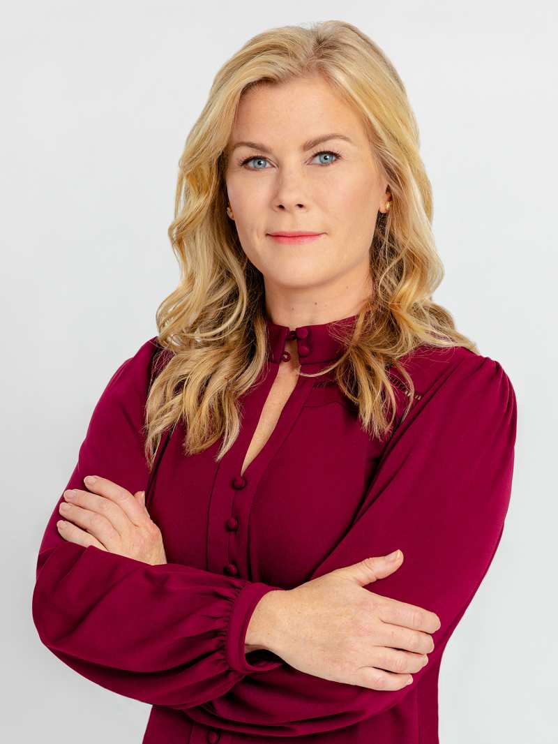 Alison Sweeney Says She’s a ‘Big Fan’ of This Hallmark Movies and Mysteries Franchise, Gives ‘Hannah Swensen’ Update 095