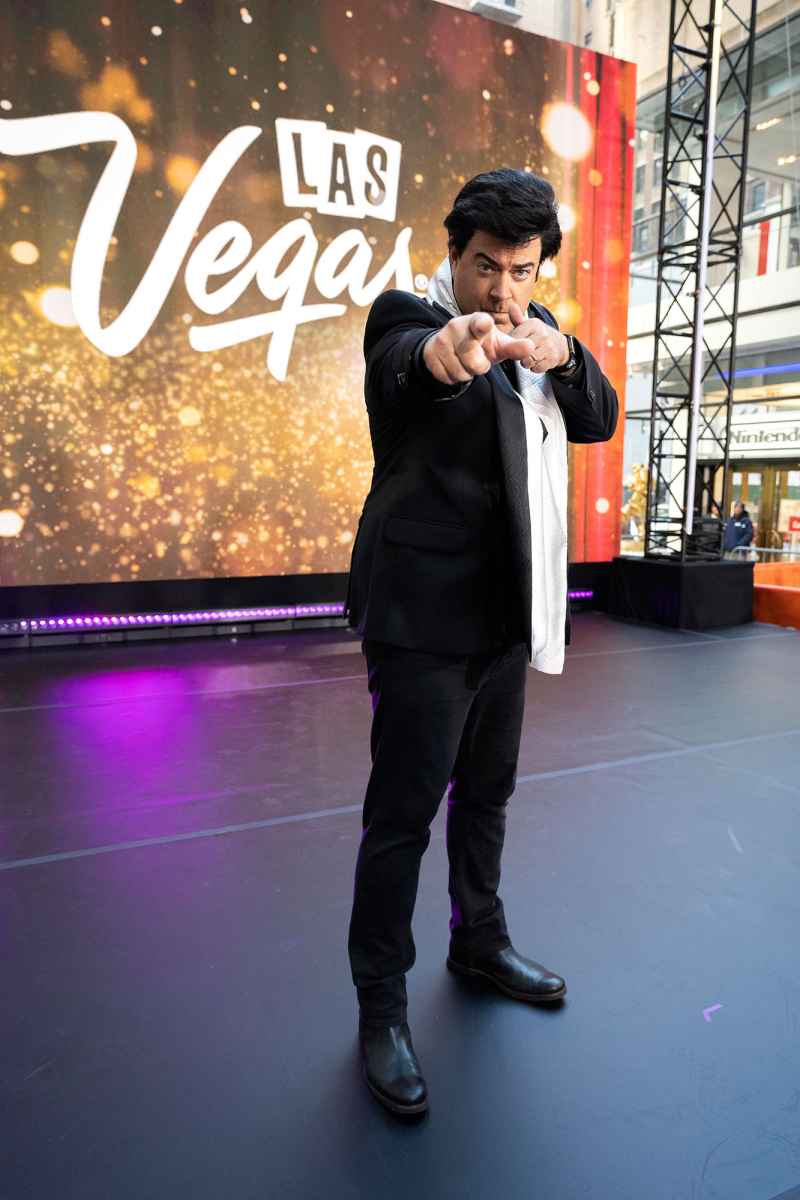 Carson Daly Today Show Hosts Go All Out With Las Vegas Themed 2022 Halloween Costumes 02