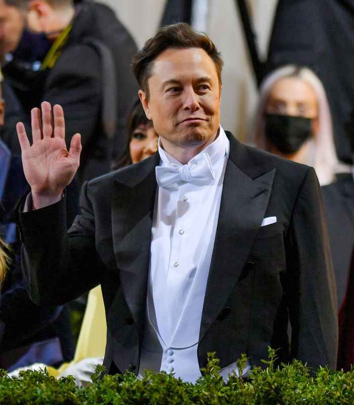 Elon Musk opens up about strained relationships with his daughter Vivian'can't she win all 10'
