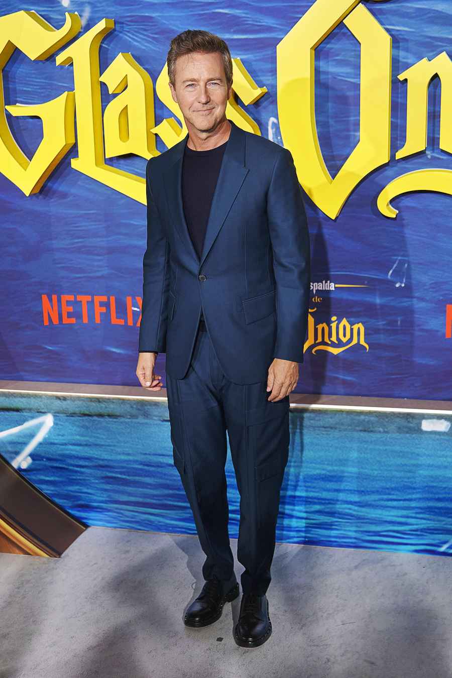 'Glass Onion- A Knives Out Mystery' Cast Steps Out in Style for Madrid Premiere- Kate Hudson, Daniel Craig and More 008 'Punales Por La Espalda: El Misterio De Glass Onion (Glass Onion: A Knives Out Mystery)' Premiere, Madrid, Spain - 19 Oct 2022