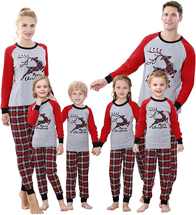 10 Holiday Pajama Sets for the Whole Family