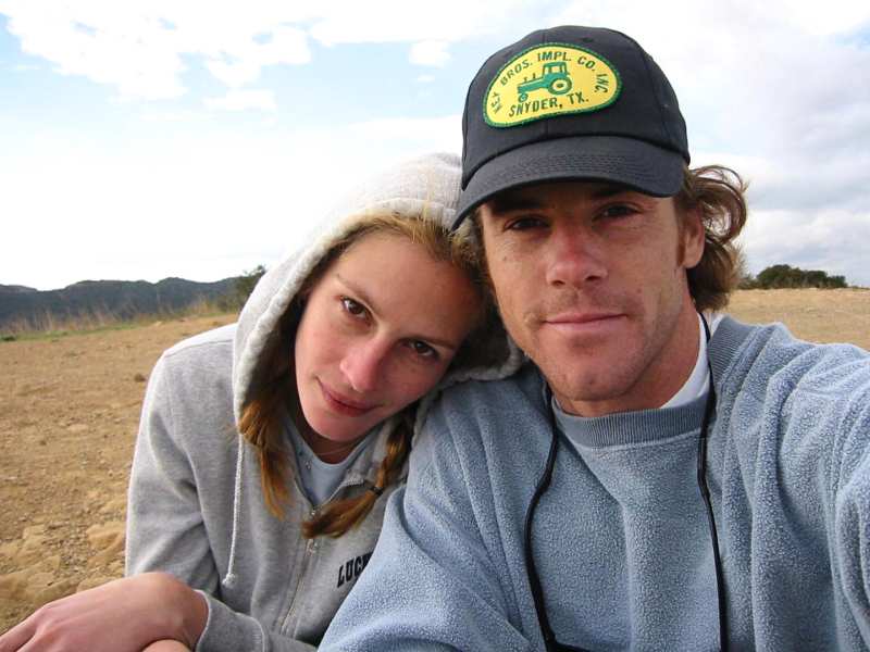 Julia Roberts Says Marriage to Husband Danny Moder, Life With 3 Kids Is a ‘Dream Come True’