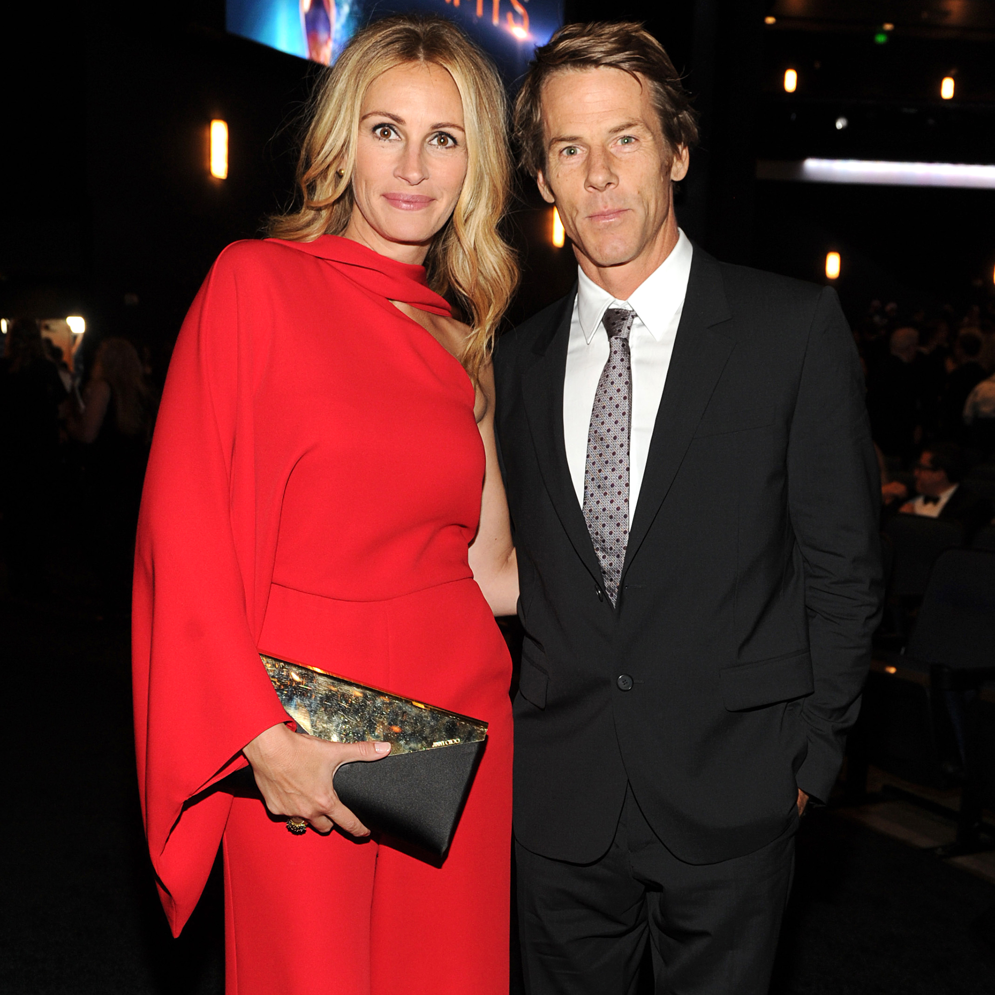 Julia Roberts Gushes Over Danny Moder Marriage, Life With 3 Kids photo