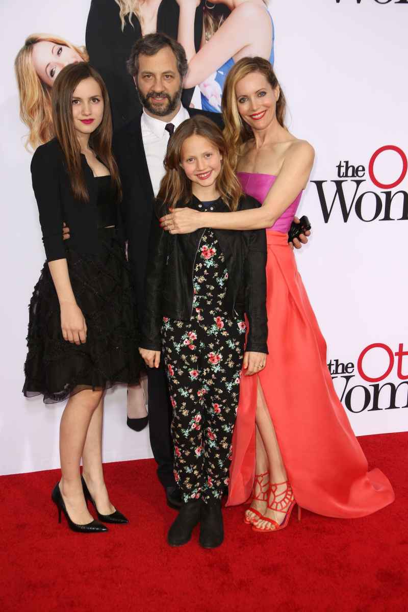 Leslie Mann with Judd Apatow and Daughters