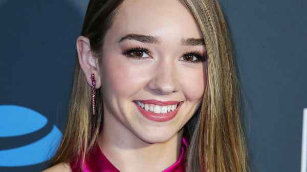 'Manifest' Actress Holly Taylor- Inside a Day in My Life 077