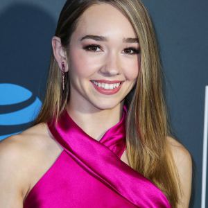 'Manifest' Actress Holly Taylor- Inside a Day in My Life 077