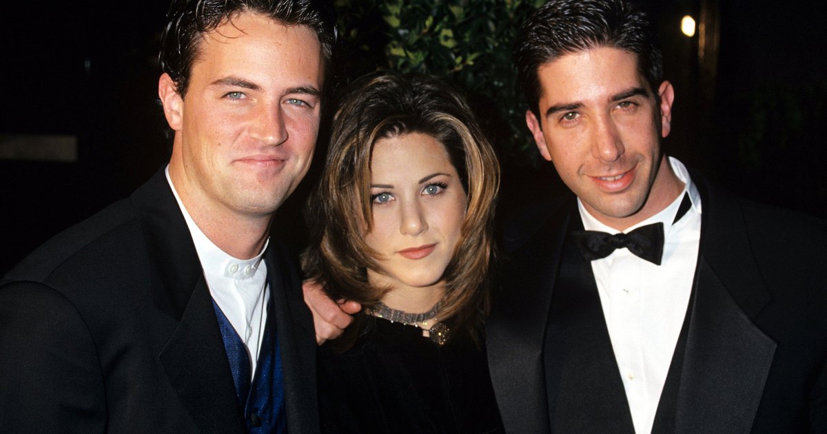 Matthew Perry’s E-book Reveals He Was Solely Sober for 1 Season of ‘Pals’ Matthew Perry’s E-book Reveals He Was Solely Sober for 1 Season of ‘Pals’