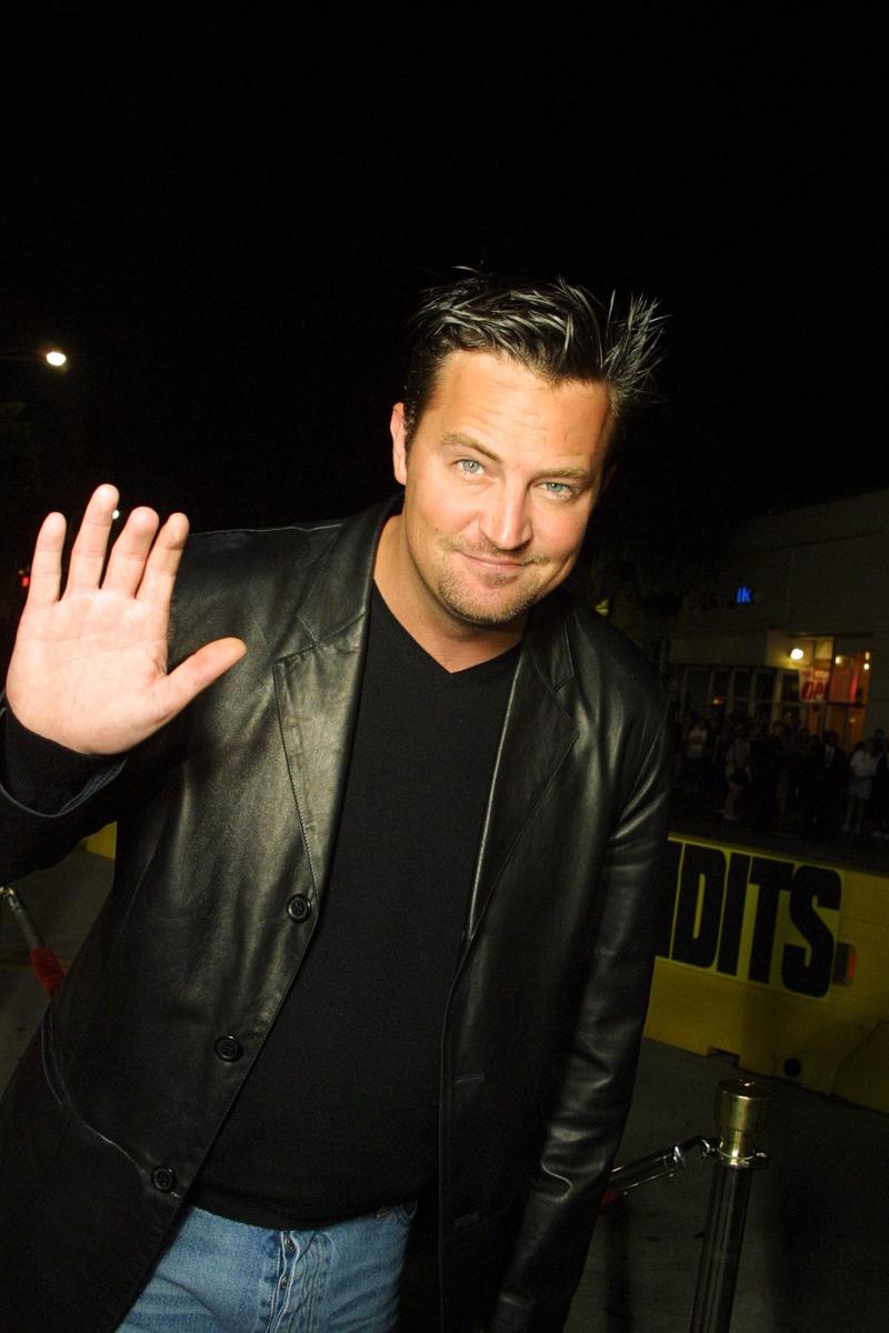 Matthew Perry Was Only Sober for Season 9 of ‘Friends’- The Biggest Revelations About the Show in His Book Promo- Matthew Perry’s Book Reveals He Was Only Sober for 1 Season of ‘Friends’ 060 Bandits