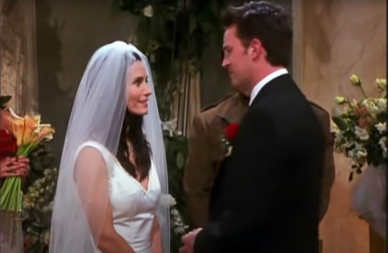 Matthew Perry and Courteney Cox’s Relationship:Quotes Through the Years 054