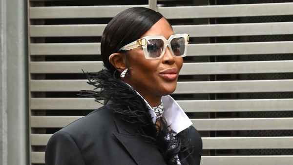 Naomi Campbell Valentino 2