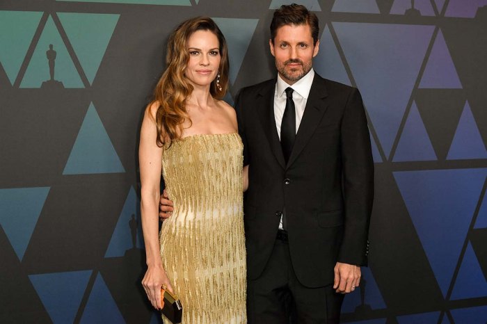 Pregnant Hilary Swank Feels Like She ‘Hit the Jackpot’ with Philip Schneider