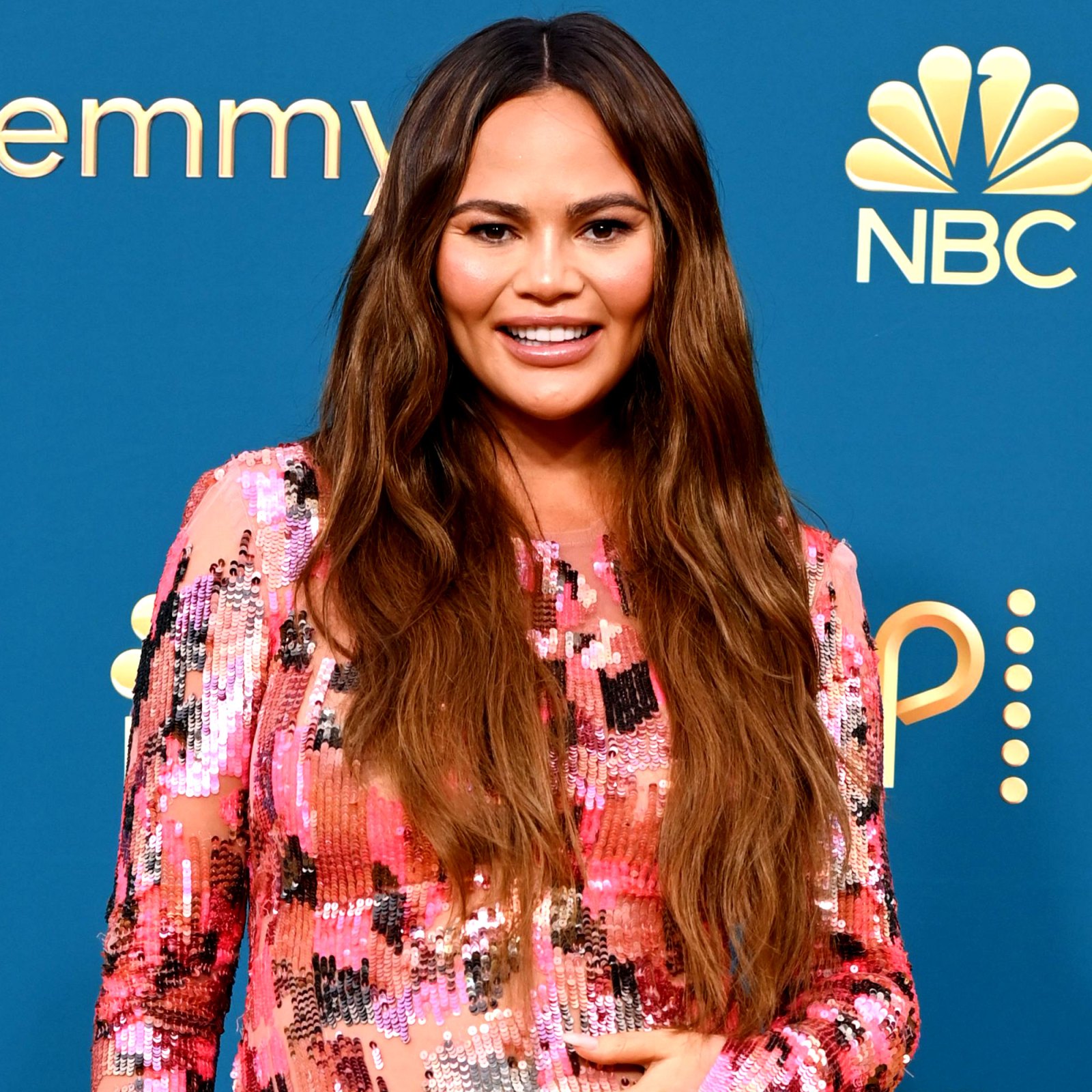 Pregnant Chrissy Teigen Details Digestion Problems: My Stomach Was 'Strong'