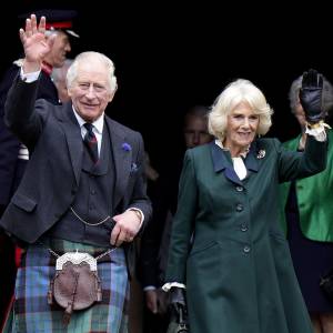 Promo King Charles III and Queen Consort Camilla Visit Scotland for Their 1st Joint Engagement