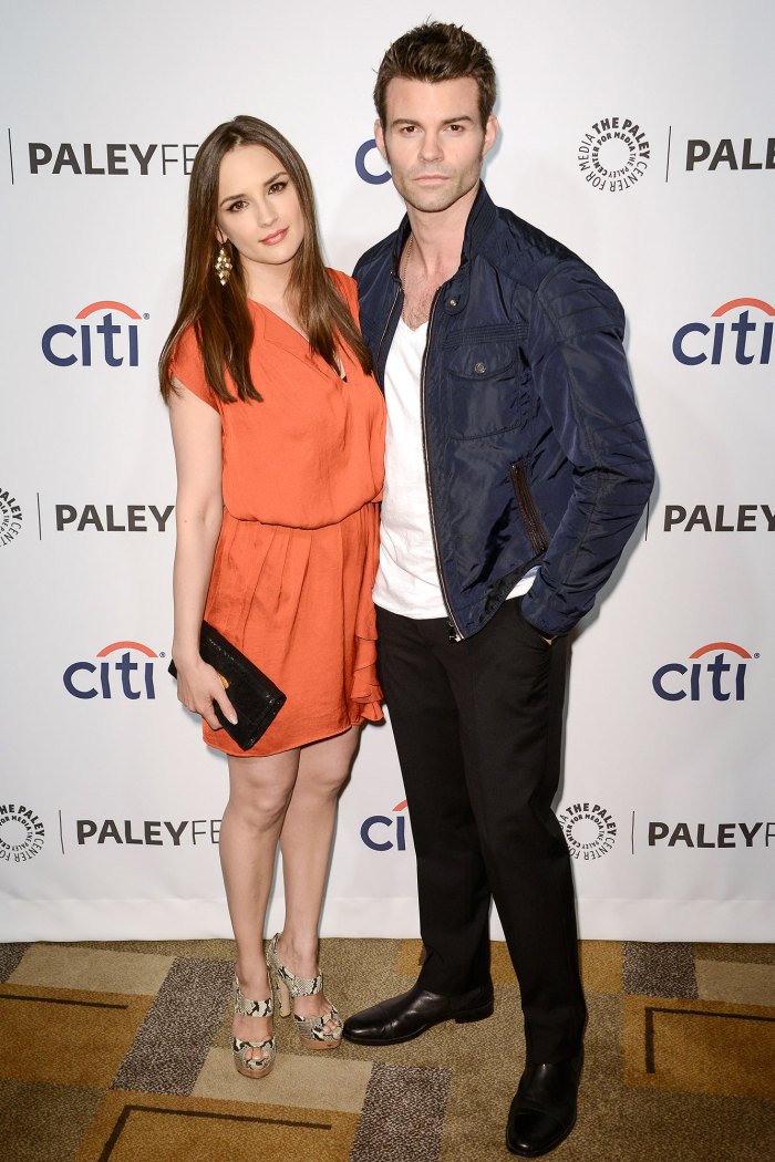 Rachael Leigh Cook, Ex Daniel Gillies 'Happily Divorced,' Did Therapy 1 Rachael Leigh Cook Says She and Ex Daniel Gillies Are Happily Divorced Still Share Halloween With Our Kids