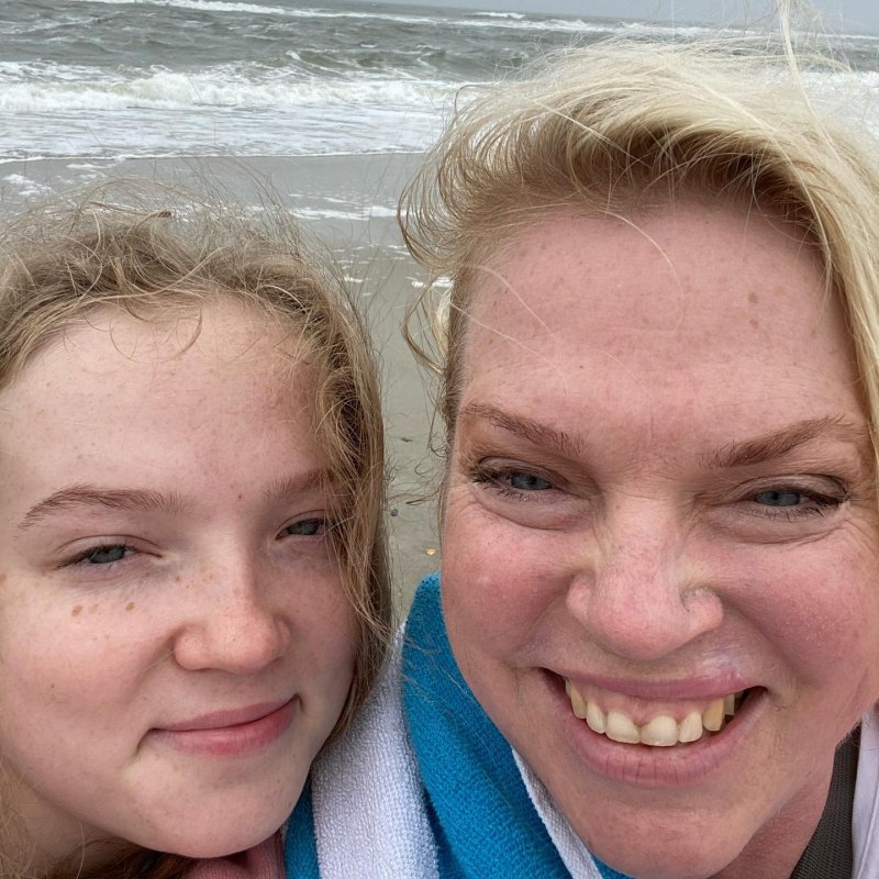 Sister Wives' Janelle Brown's Sweetest Family Photos With Her and Husband Kody's 6 Children- Photos 4