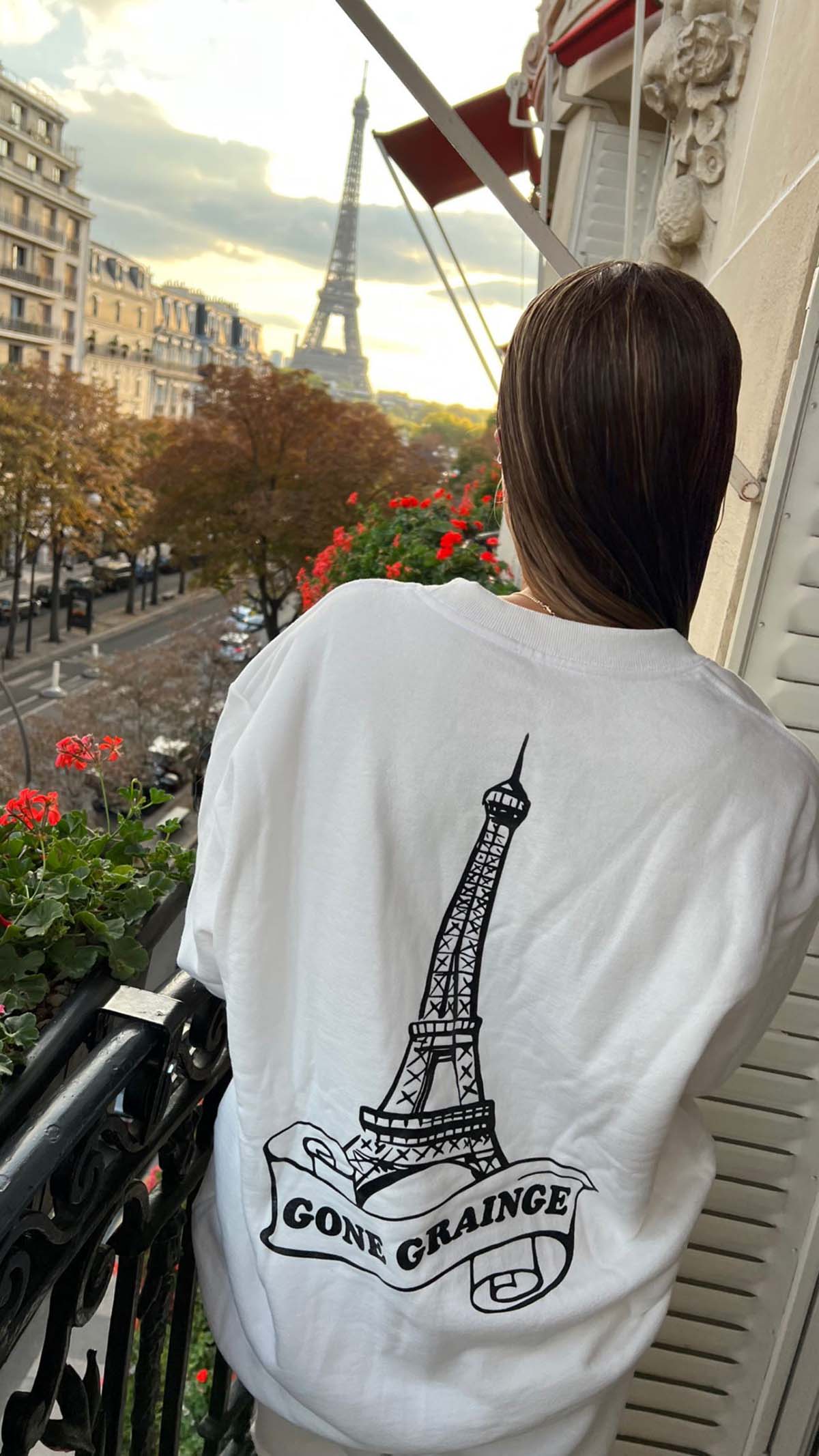 Sofia Richie Jets Off to Paris for Lavish Bachelorette Bash: Photos ...