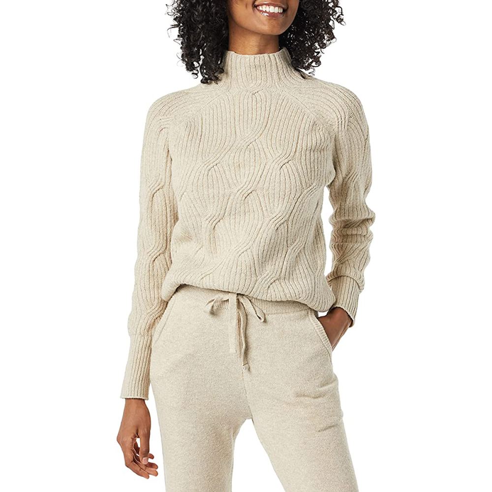 amazon-holiday-card-fashion-sweater