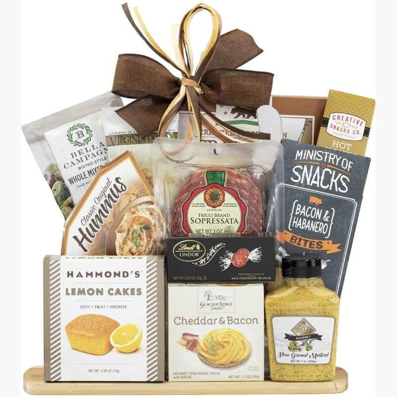 early-holiday-gifts-for-her-amazon-charcuterie-basket