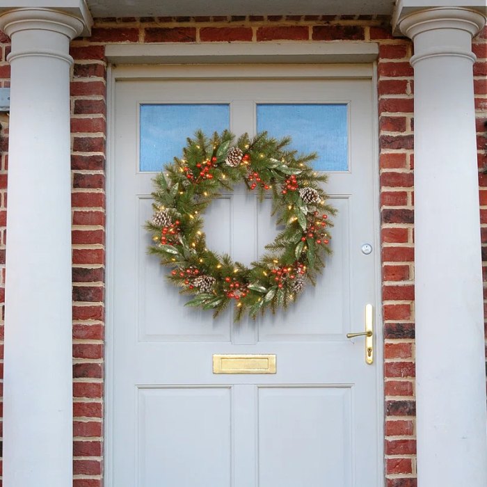 lighted wreath