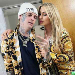 Aaron Carter Ex-Fiancee Melanie Martin 5 Things to Know Aaron Carter IG 2