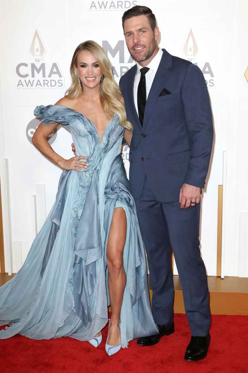 Carrie Underwood CMAs 2022 Red Carpet Fashion 02