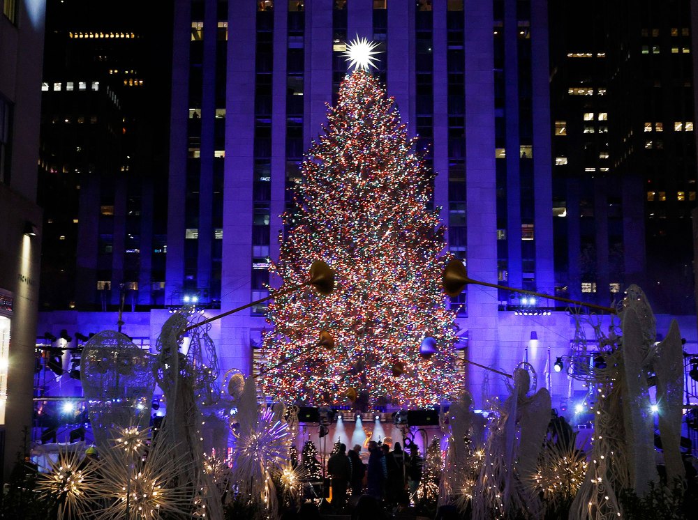 An 82-foot Christmas tree arrives at New York City's Rockefeller Center :  NPR