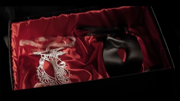 'Fifty Shades Darker' Photos: See Jamie Dornan and Dakota Johnson's Hottest Moments! mask box