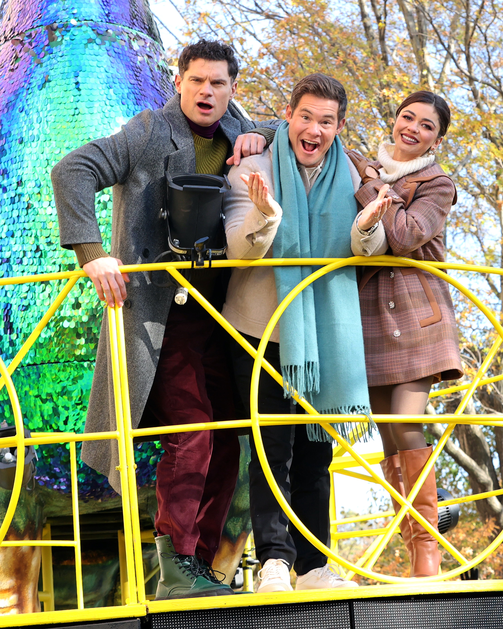 Sarah Hyland, Adam DeVine And Flula Borg At The "Macy's Thanksgiving Day Parade In NYC
