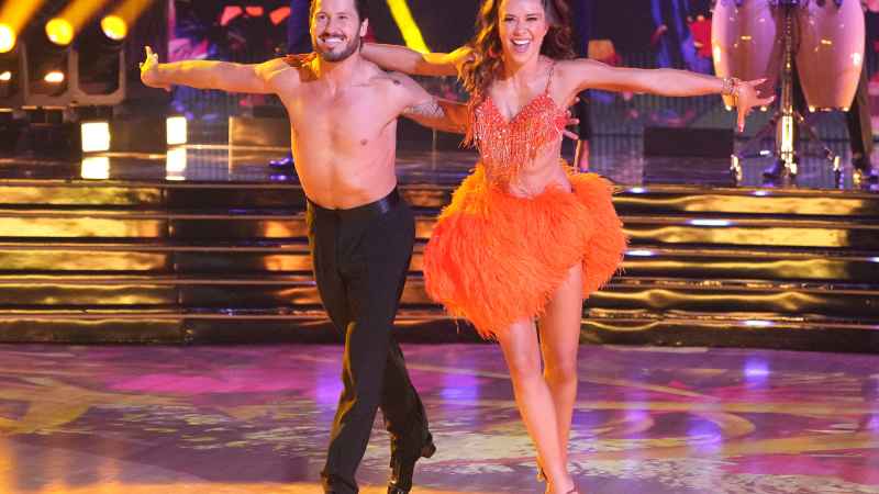 Gabby Windey and Val Chmerkovskiy Dancing With the Stars DWTS 90s Night