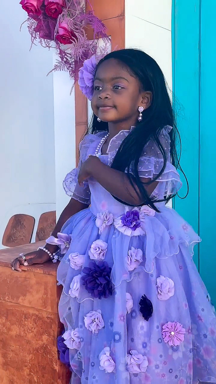 Gabrielle Union, Dwyane Wade's Daughter Kaavia Celebrates 4th Birthday With 'Encanto'- Themed Party- Photos 314 316