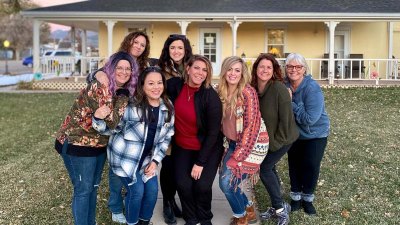Inside the 'Sister Wives' Stars' Festive Thanksgiving 2022