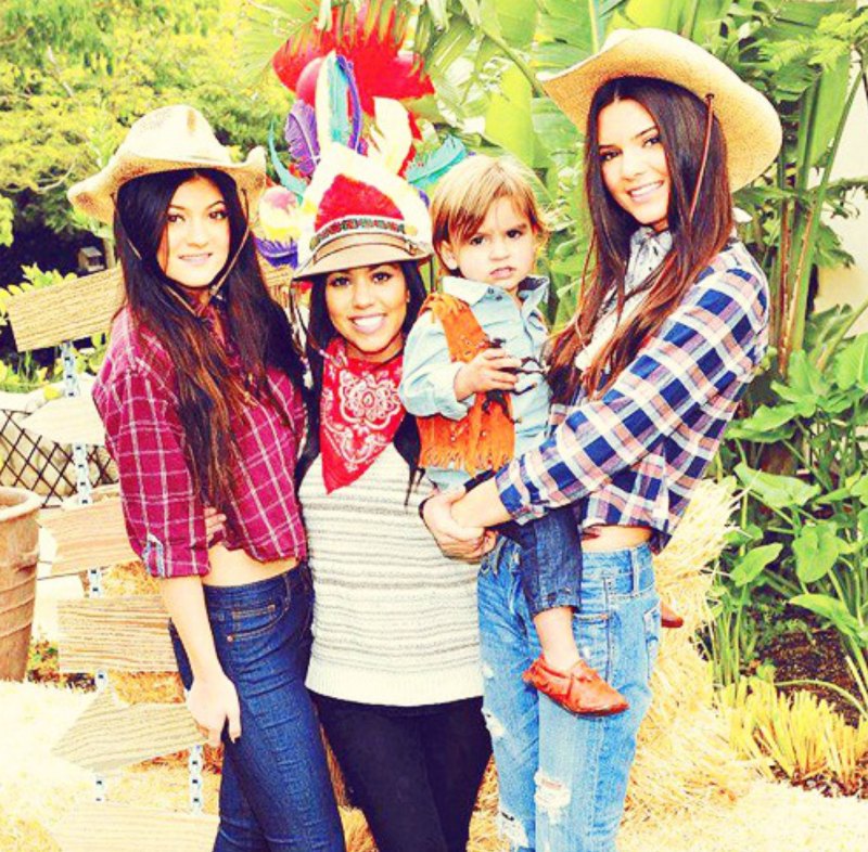 January 2012 Kendall Jenner Twitter Kendall Jenner Sweetest Moments With Nices and Nephews