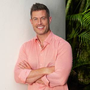 Jesse Palmer Teases Zach’s Season of ‘The Bachelor’- It’s ‘Easily’ the ‘Most Emotional’ Season I’ve Hosted 021