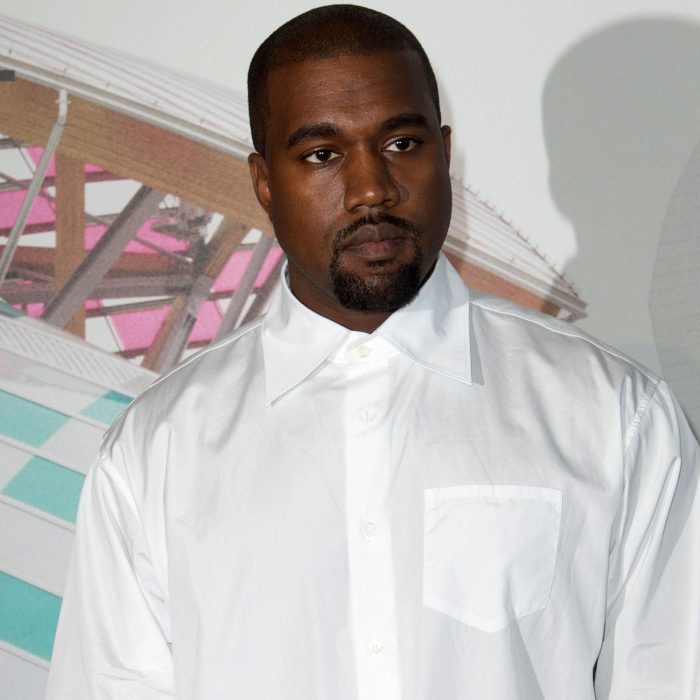 Kanye West Dilaporkan Membayar Pelunasan kepada Mantan Karyawan yang Mengaku Rapper Memuji Hitler dan Nazi Selama Pertemuan
