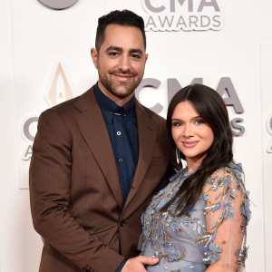 Katie Stevens Pregnant CMAs 2022