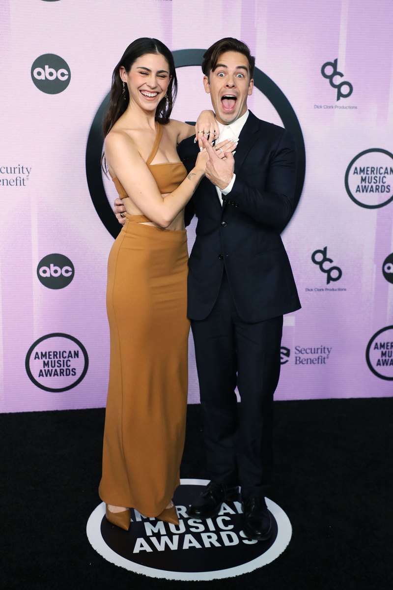 Kelsey Kreppel and Cody Ko are Hottest Couples on the American Music Awards 2022 Red Carpet