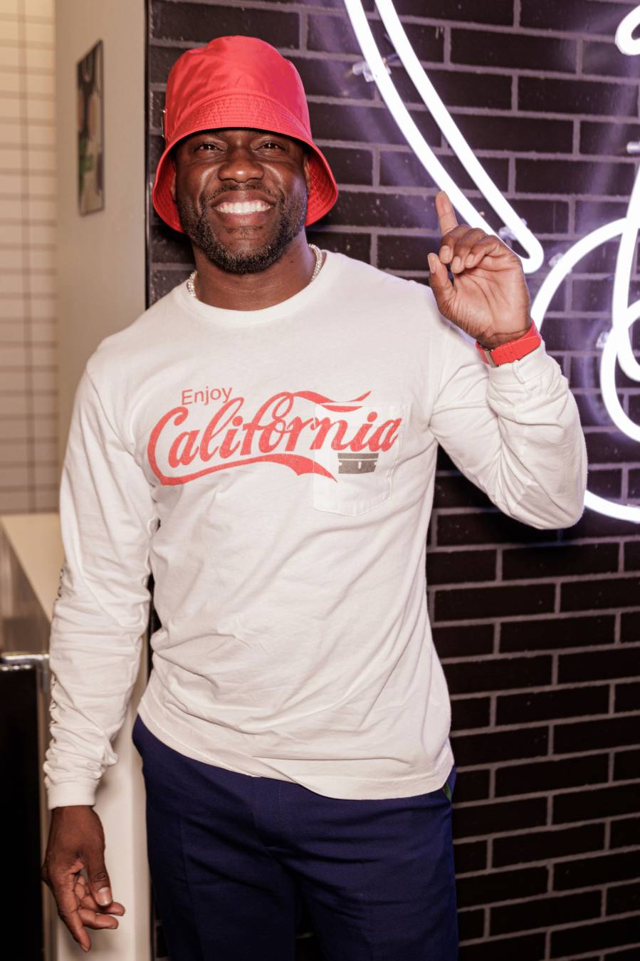 Ryan Reynolds Kevin Hart and More Celebrities React to Nick Cannons Ever Growing Family