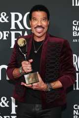 Lionel Richie to Receive Icon Award at AMAs 2022