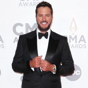 Hottest Hunks CMAs 2022